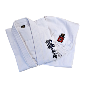 Shinkyokushin Gi (8 Oz) ar 2/3 piedurknēm
